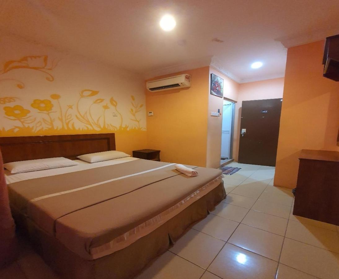 איפוה Highway Budget Hotel מראה חיצוני תמונה