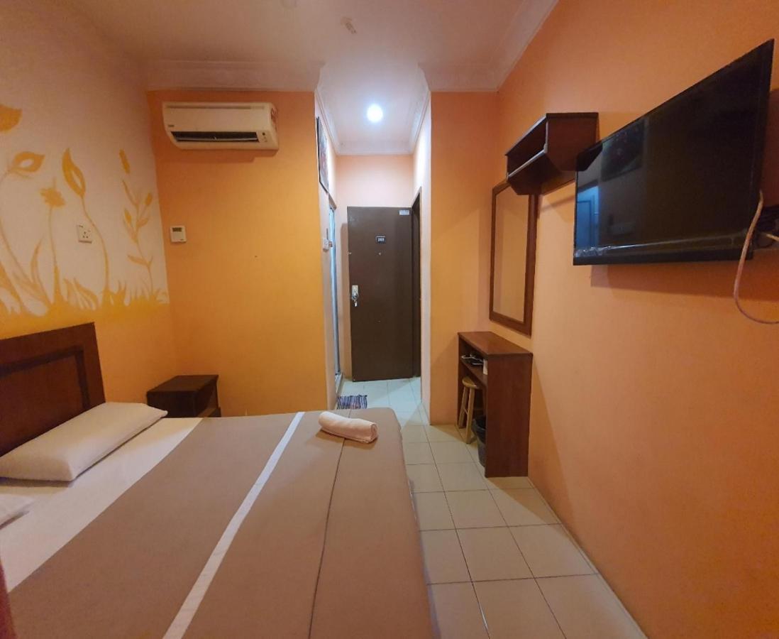 איפוה Highway Budget Hotel מראה חיצוני תמונה