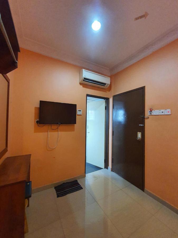 איפוה Highway Budget Hotel מראה חיצוני תמונה